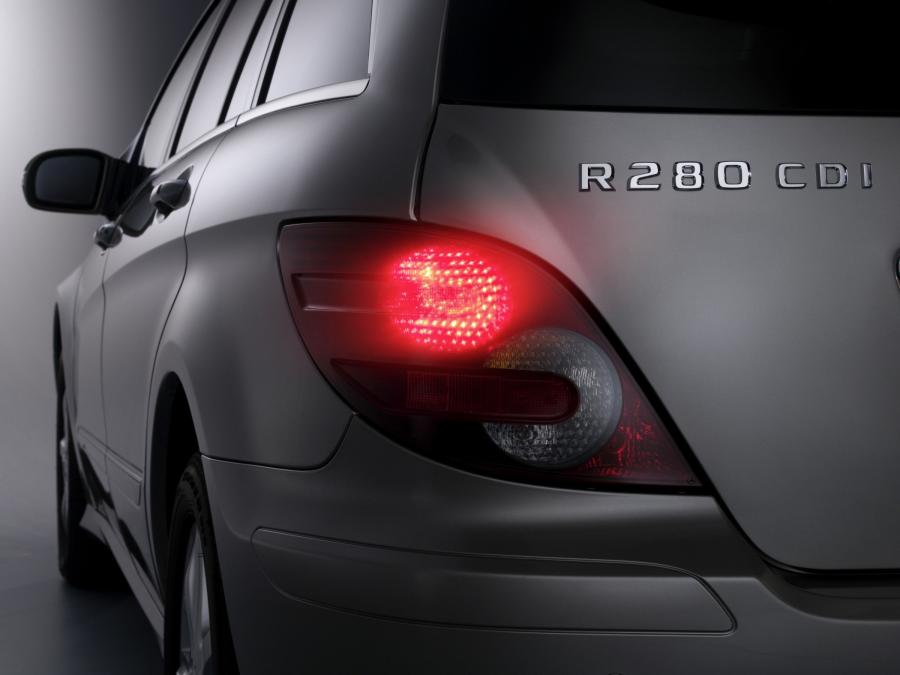  Mercedes-Benz R-Class 2006 года  (фото 88 из 331)